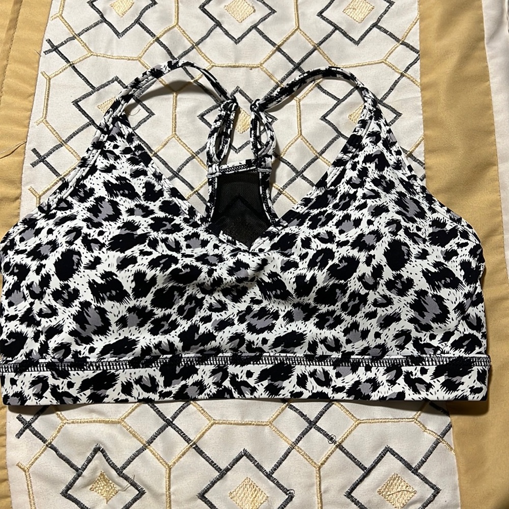 Zyia Active animal print sports bra. Like new. Worn once. Medium
